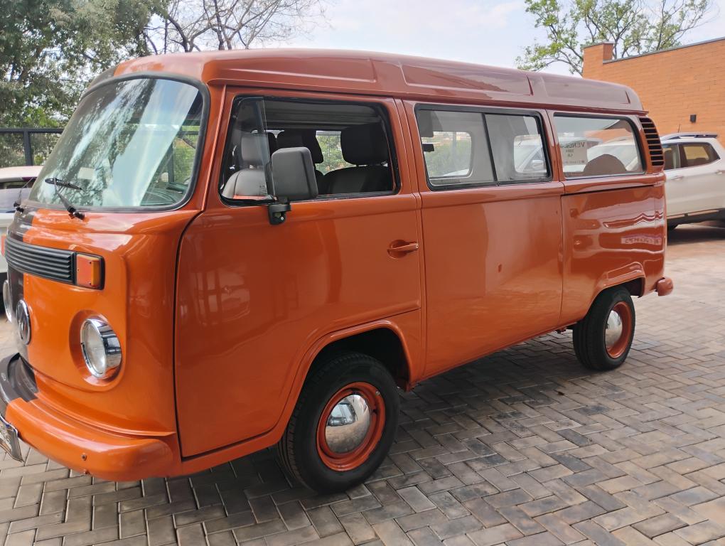 VOLKSWAGEN Kombi - Foto