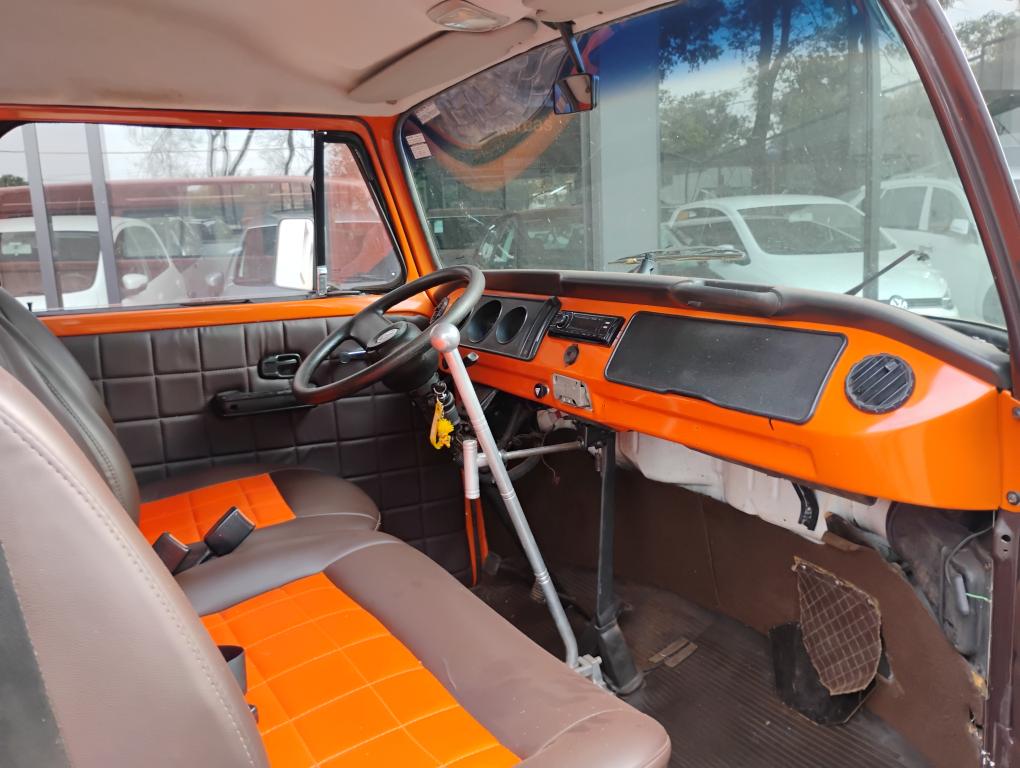 VOLKSWAGEN Kombi - Foto