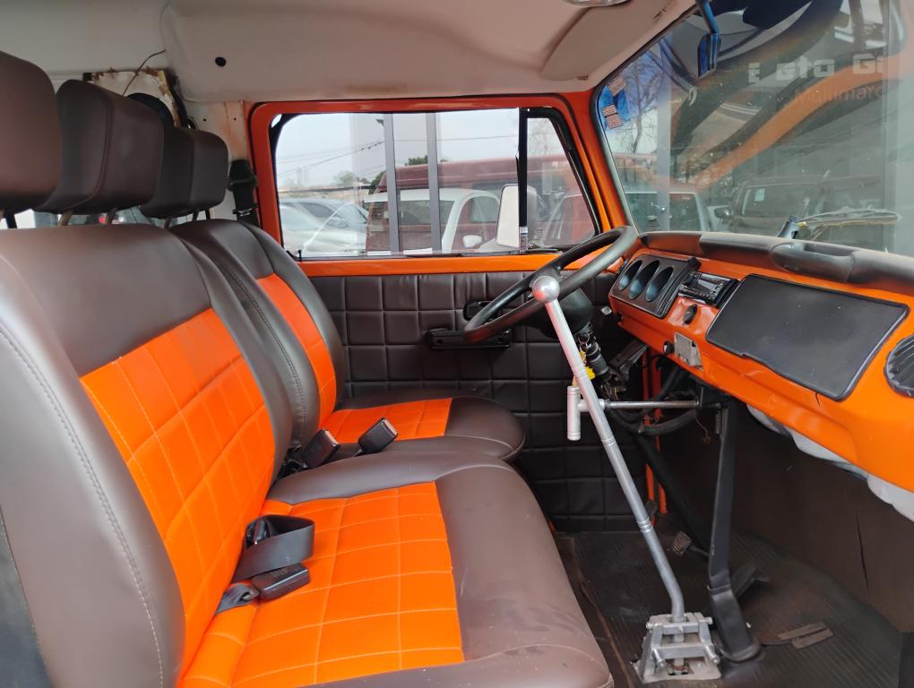 VOLKSWAGEN Kombi - Foto