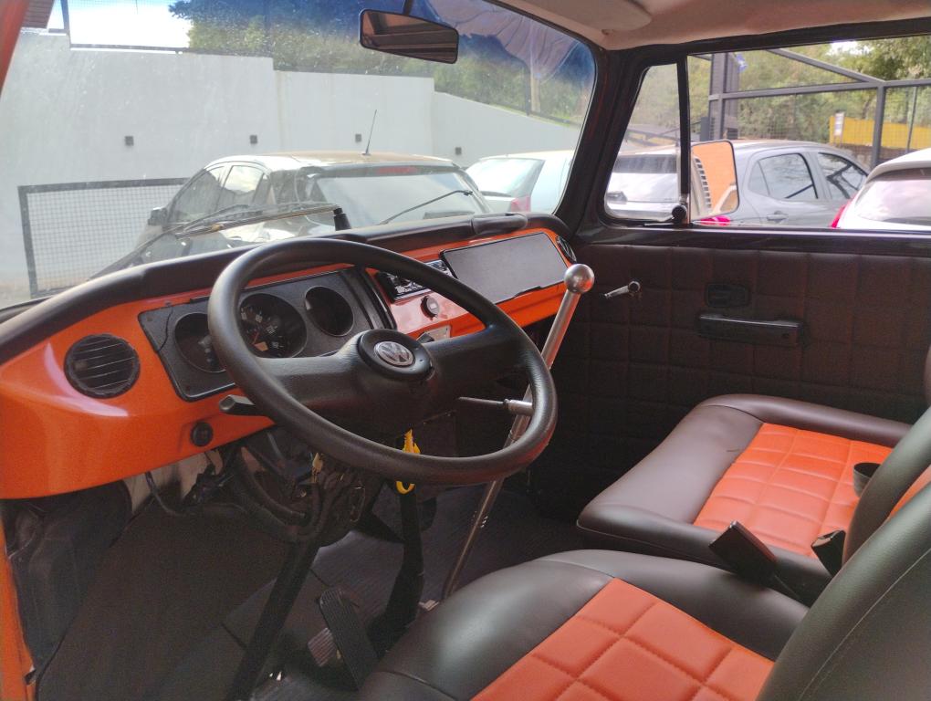 VOLKSWAGEN Kombi - Foto