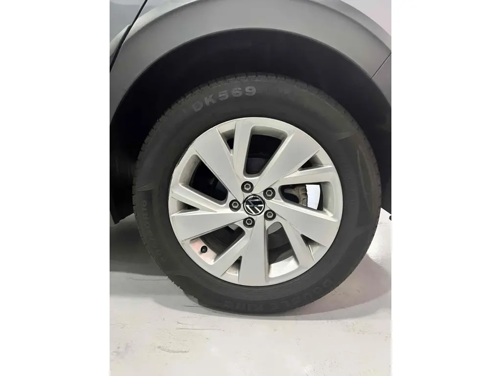 VOLKSWAGEN Nivus - Foto