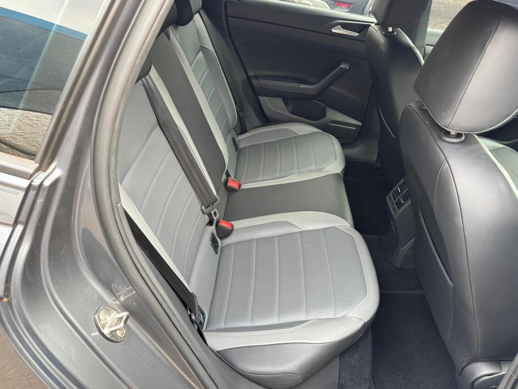 VOLKSWAGEN Nivus - Foto