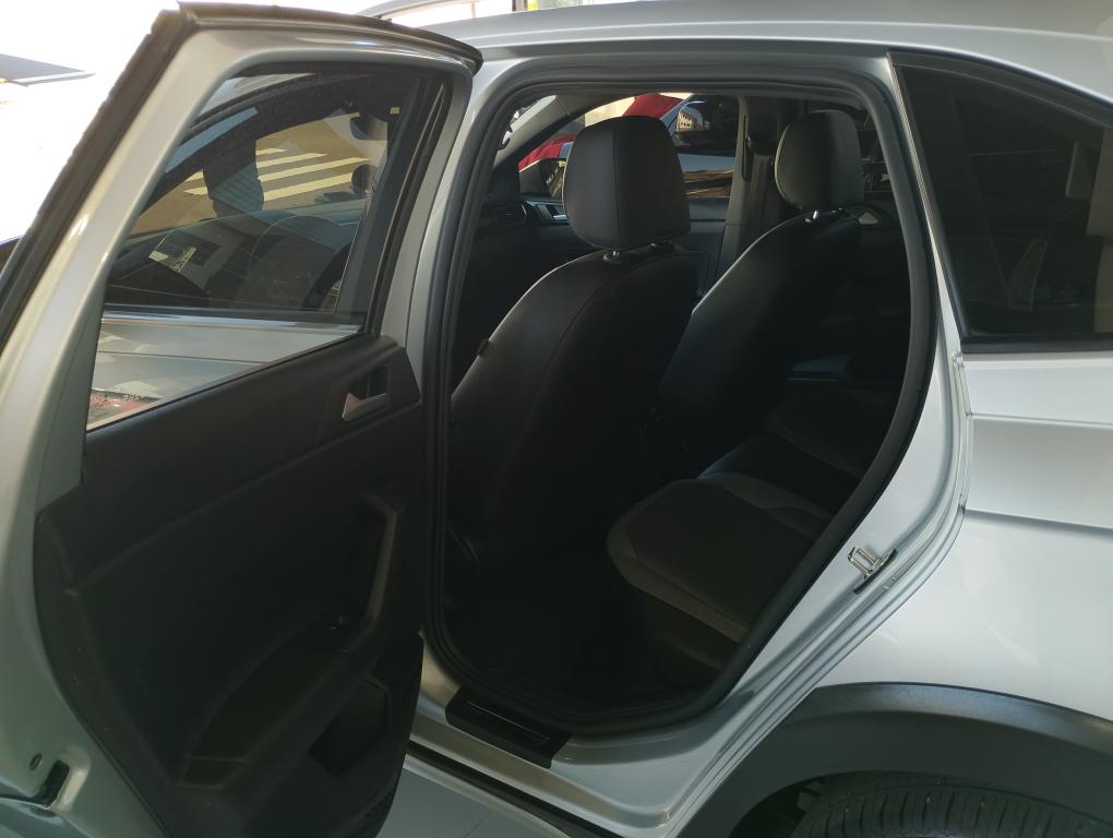 VOLKSWAGEN Nivus - Foto