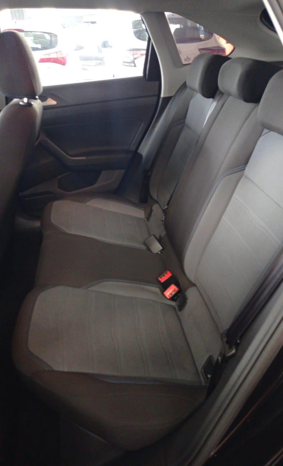 VOLKSWAGEN Nivus - Foto