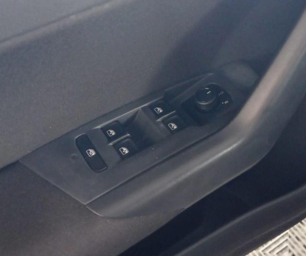 VOLKSWAGEN Nivus - Foto