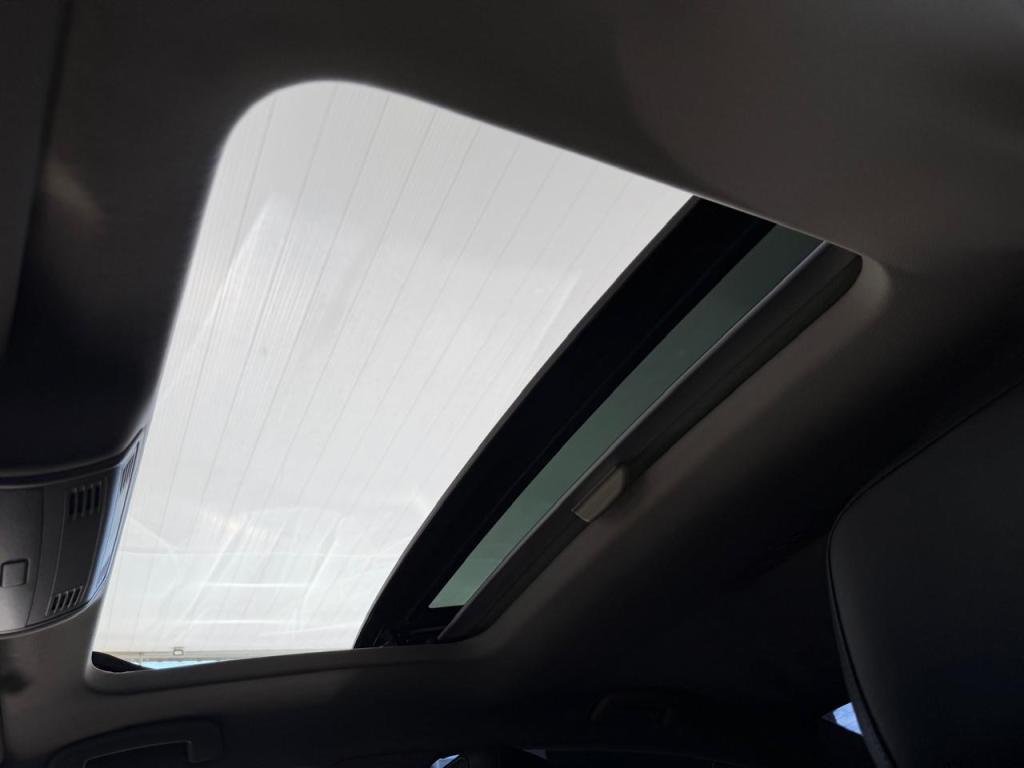 VOLKSWAGEN Passat - Foto