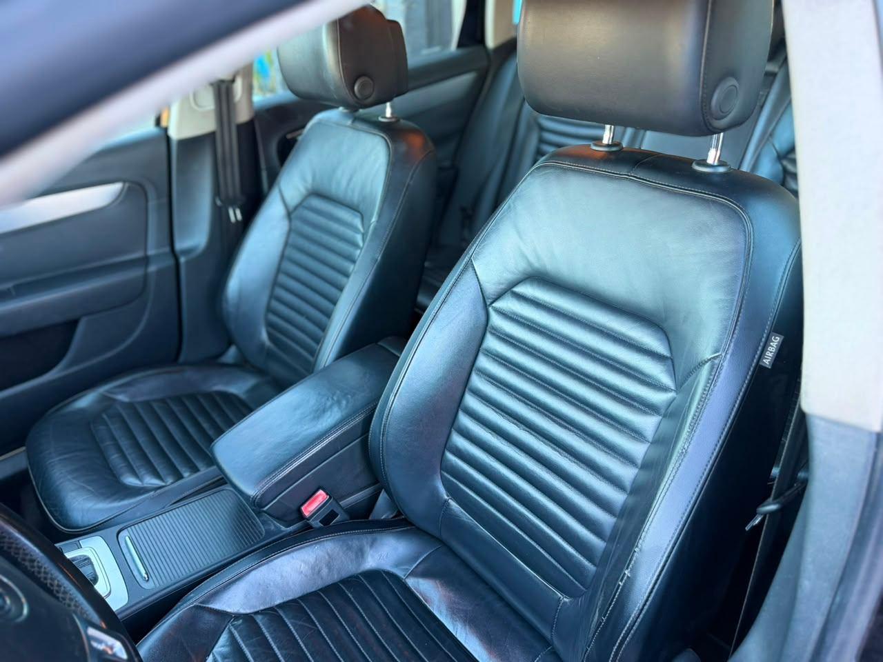VOLKSWAGEN Passat Variant - Foto