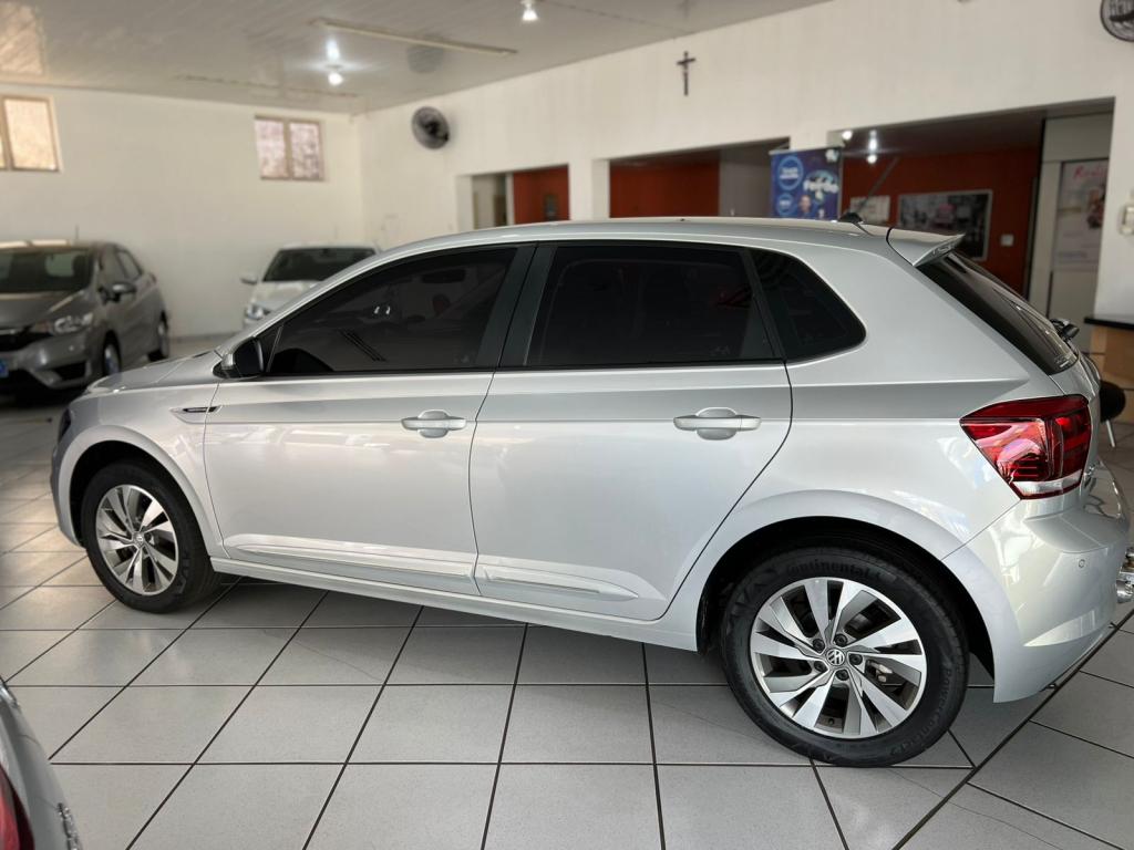 VOLKSWAGEN Polo Hatch - Foto