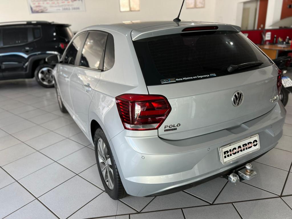 VOLKSWAGEN Polo Hatch - Foto