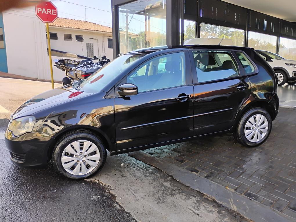 VOLKSWAGEN Polo Hatch - Foto