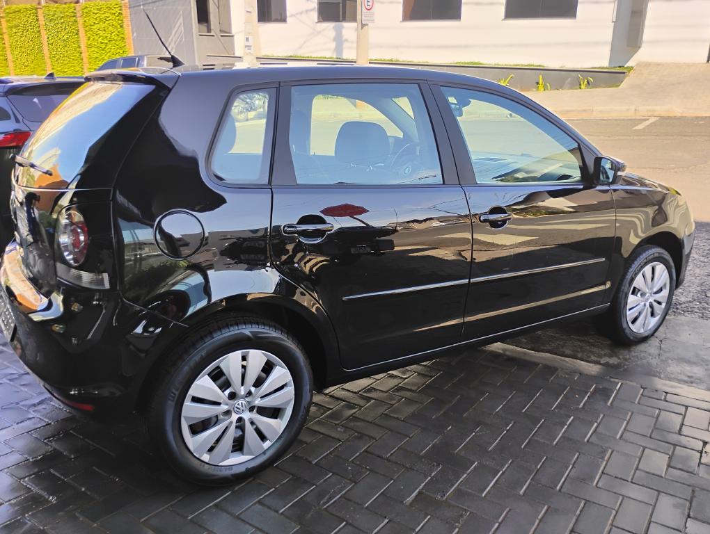 VOLKSWAGEN Polo Hatch - Foto