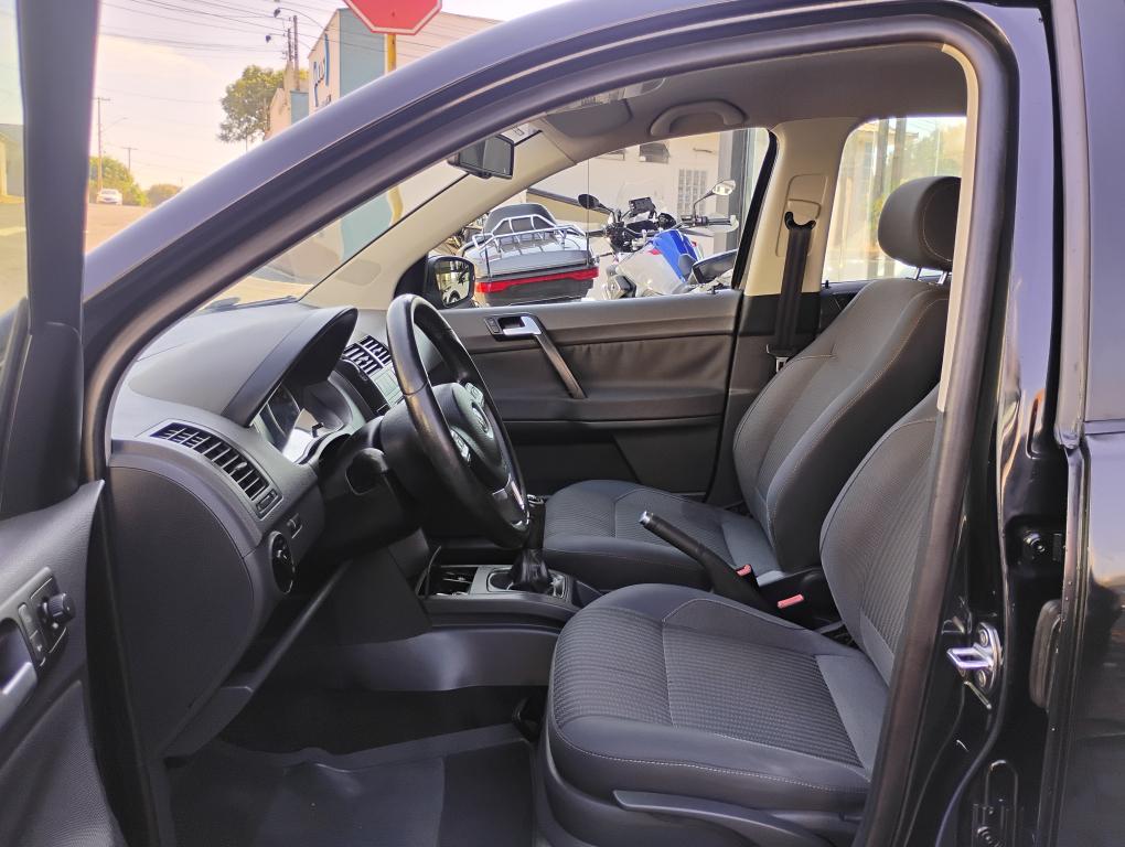 VOLKSWAGEN Polo Hatch - Foto