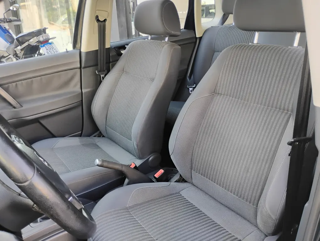 VOLKSWAGEN Polo Hatch - Foto