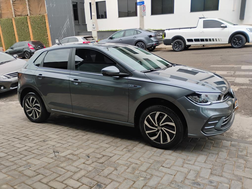 VOLKSWAGEN Polo Hatch - Foto