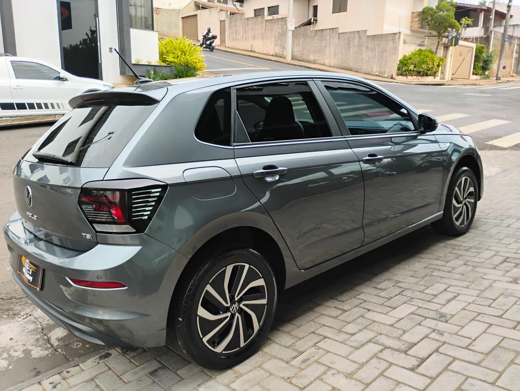 VOLKSWAGEN Polo Hatch - Foto