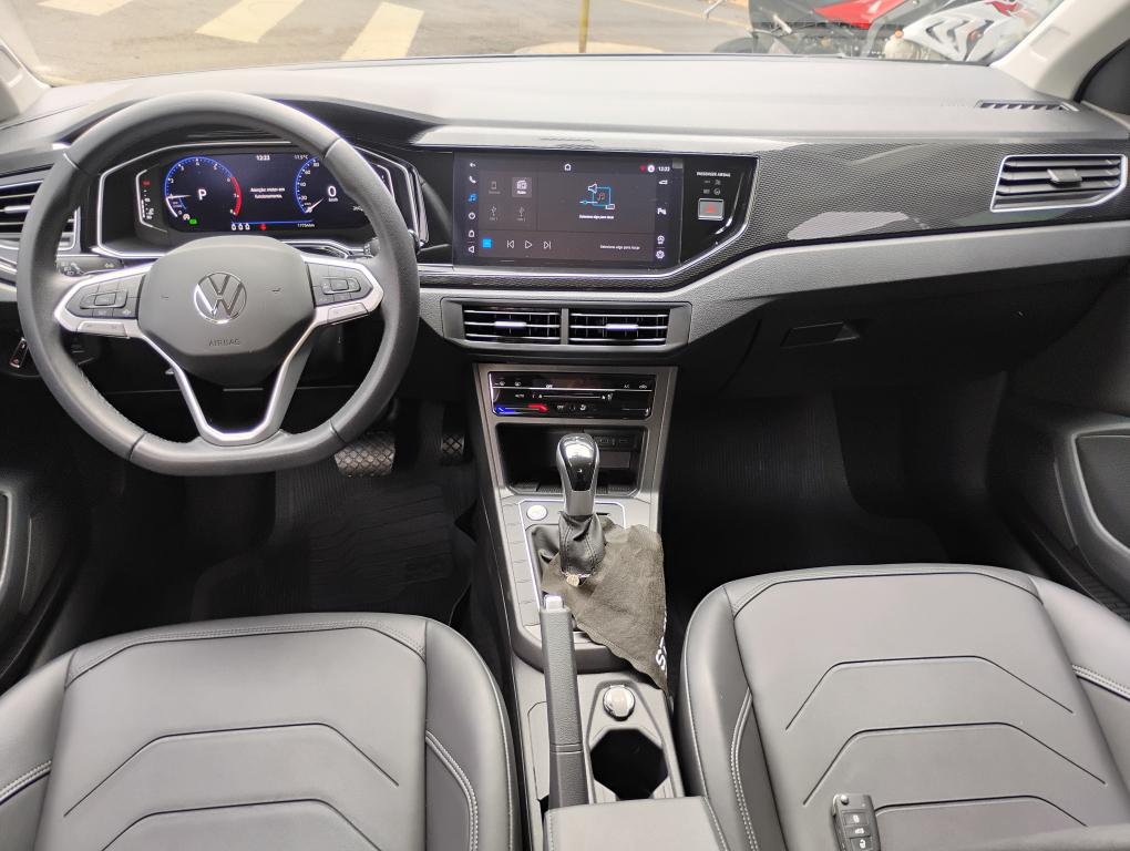 VOLKSWAGEN Polo Hatch - Foto