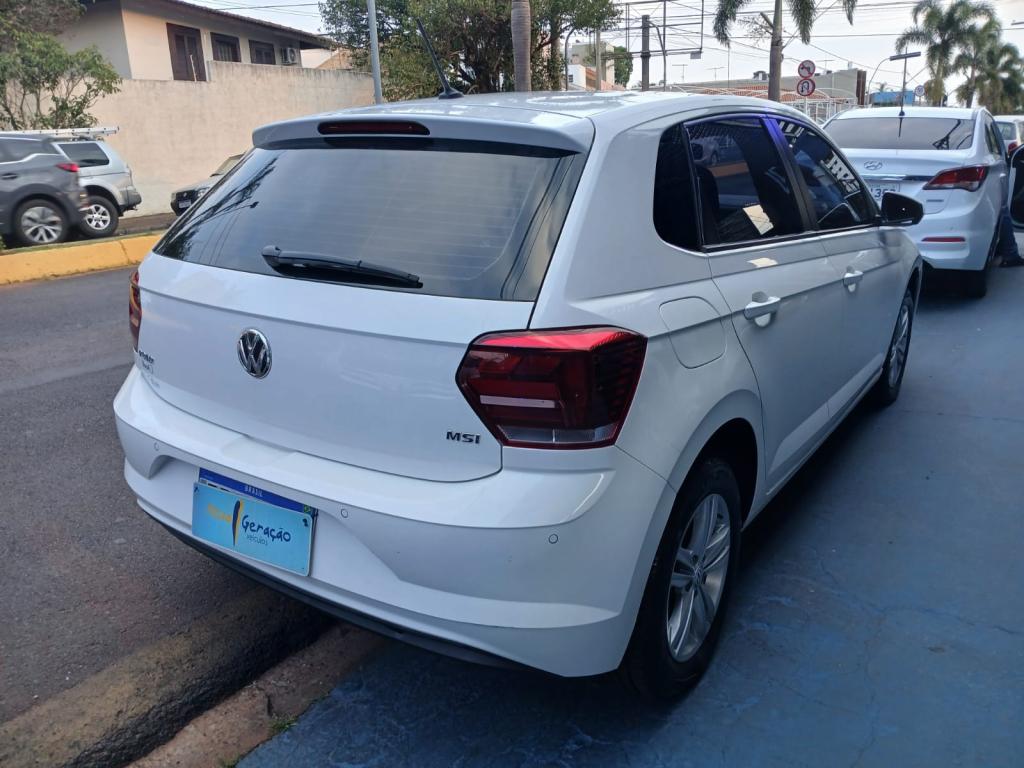 VOLKSWAGEN Polo Hatch - Foto