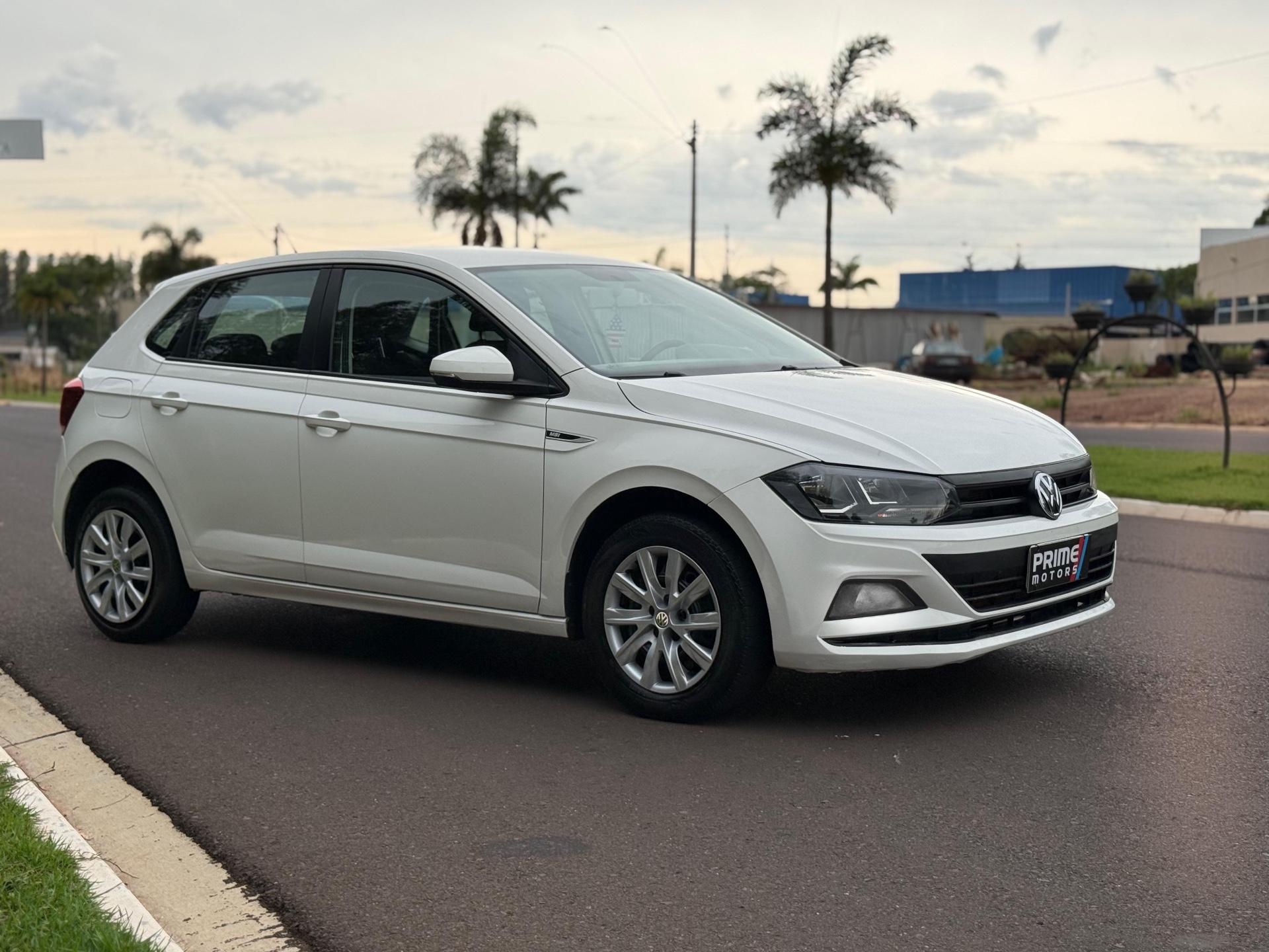 VOLKSWAGEN Polo Hatch - Foto