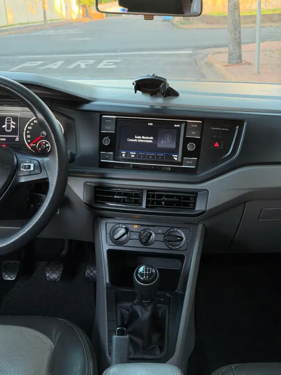 VOLKSWAGEN Polo Hatch - Foto