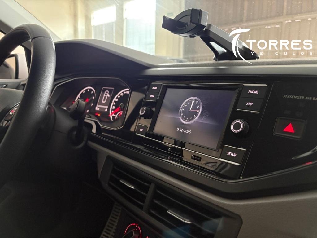 VOLKSWAGEN Polo Hatch - Foto