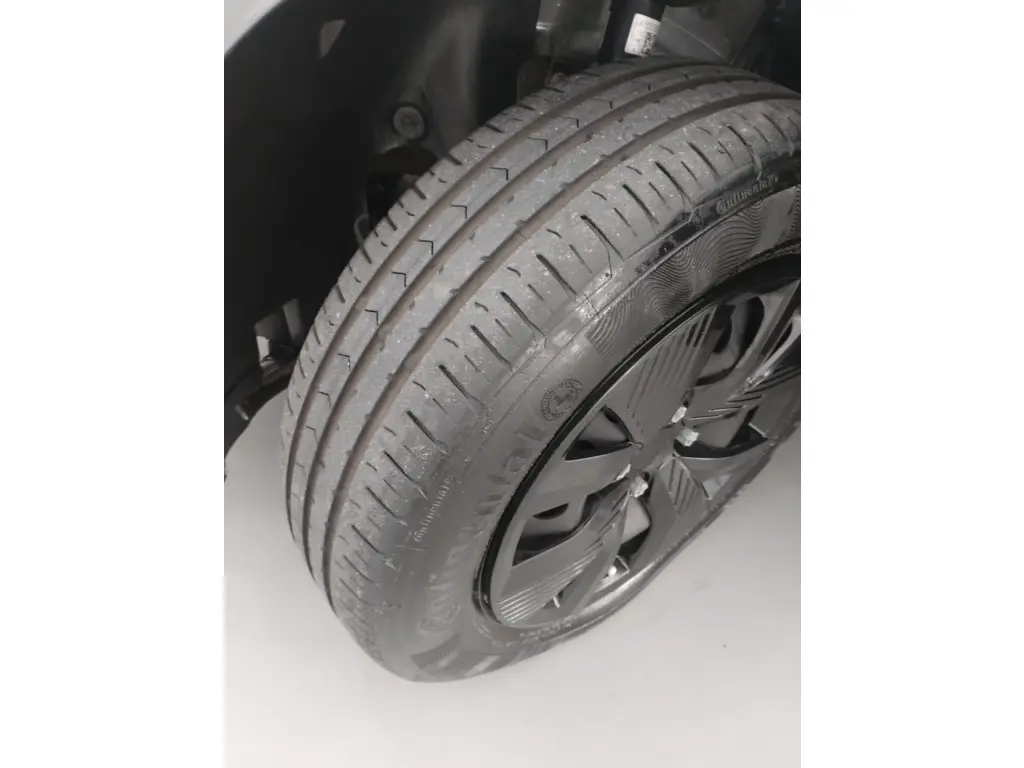 VOLKSWAGEN Polo Hatch - Foto