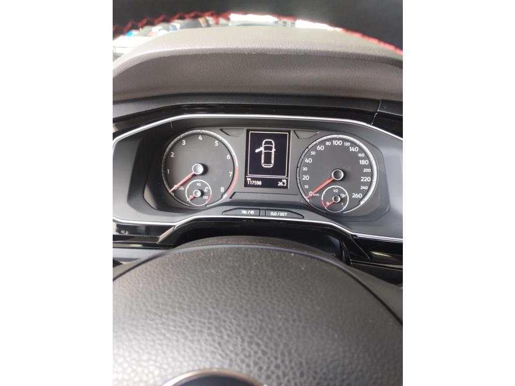 VOLKSWAGEN Polo Hatch - Foto