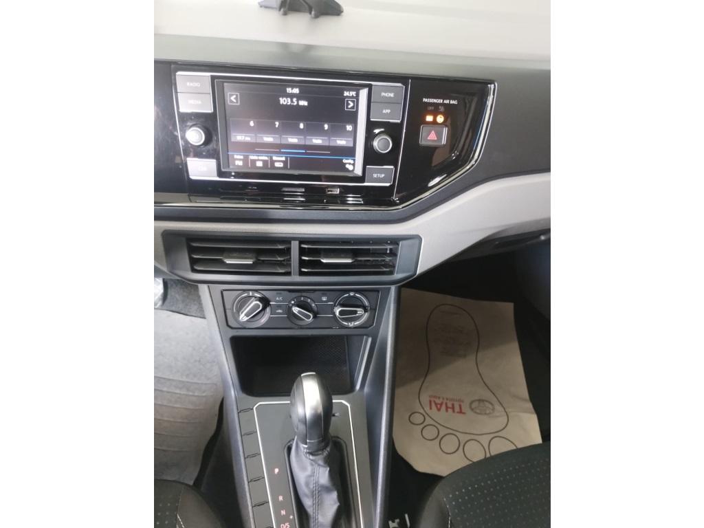 VOLKSWAGEN Polo Hatch - Foto