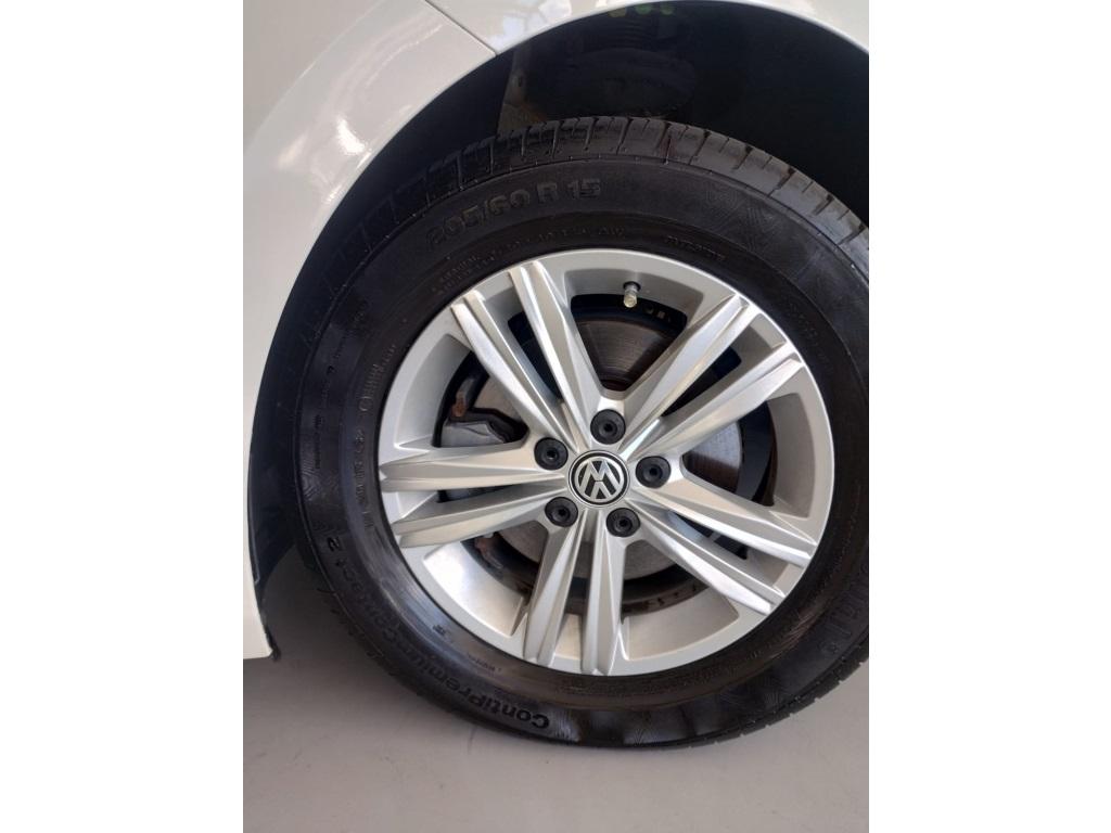 VOLKSWAGEN Polo Hatch - Foto