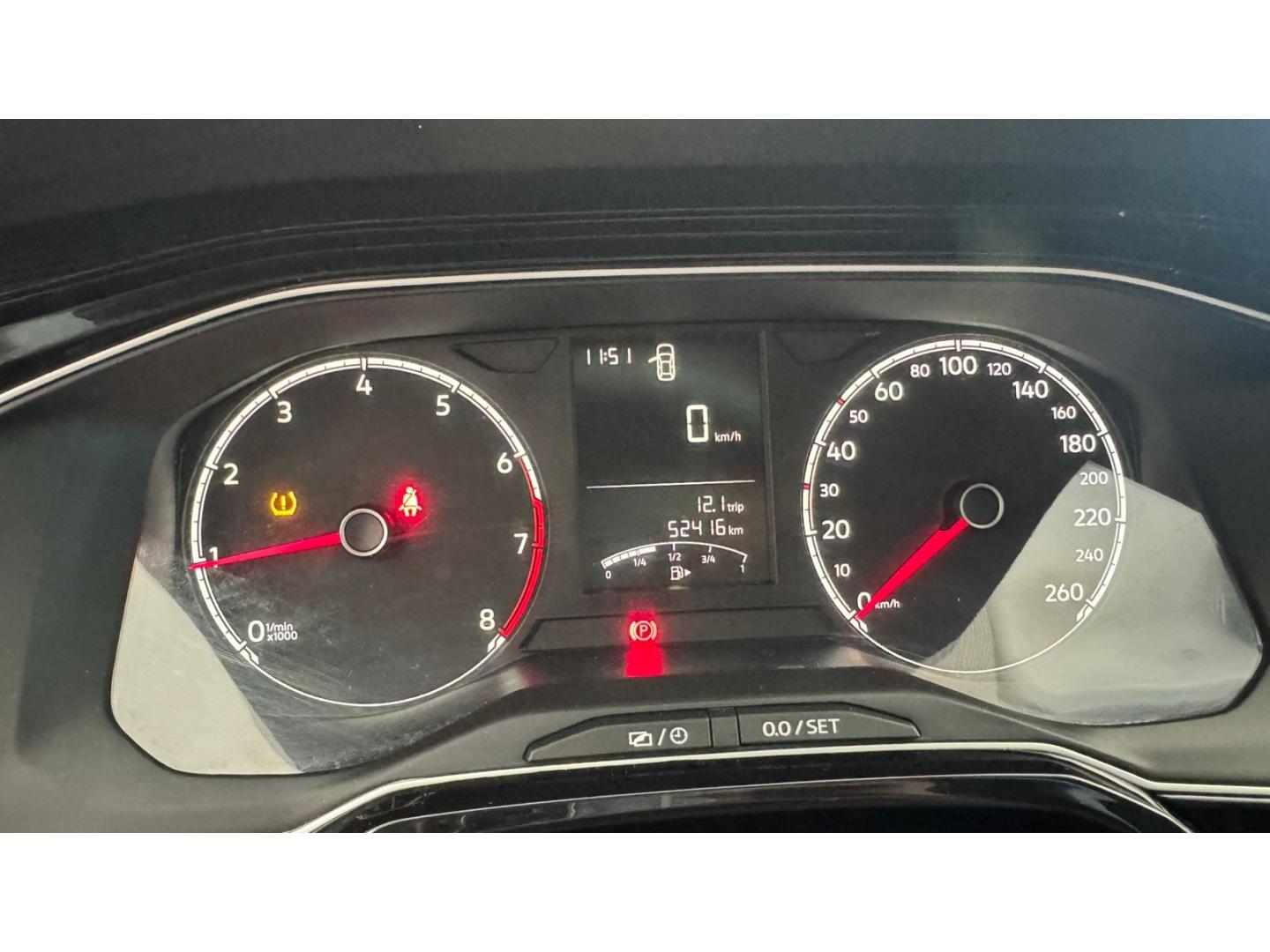 VOLKSWAGEN Polo Hatch - Foto