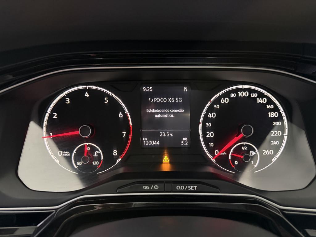 VOLKSWAGEN Polo Hatch - Foto