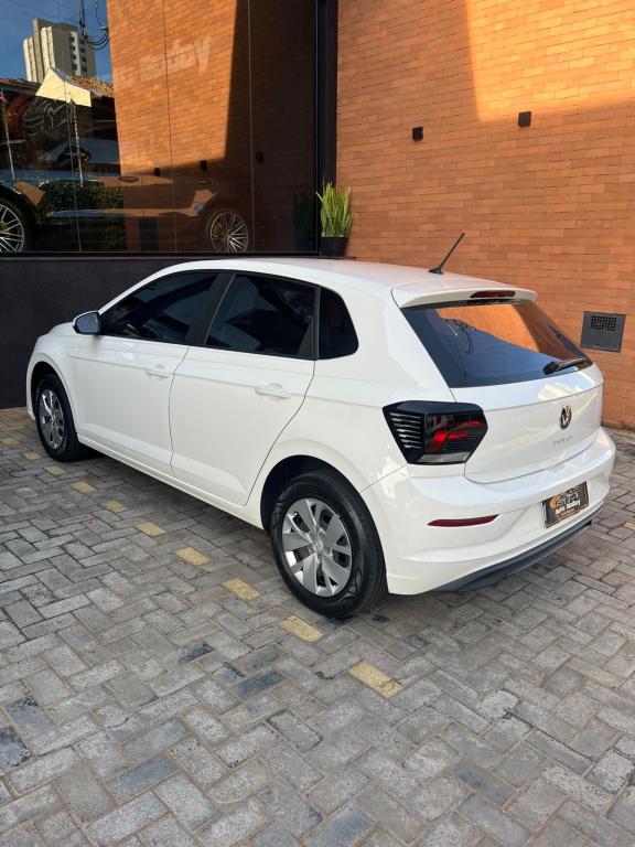 VOLKSWAGEN Polo Hatch - Foto