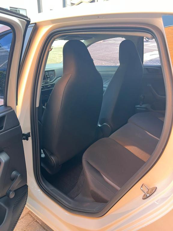 VOLKSWAGEN Polo Hatch - Foto