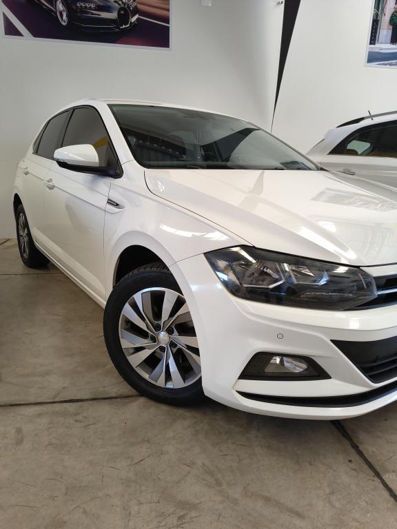 VOLKSWAGEN Polo Hatch - Foto