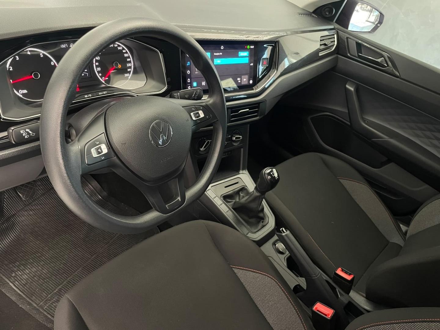 VOLKSWAGEN Polo Hatch - Foto