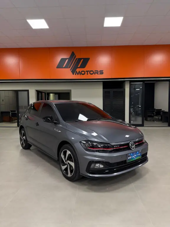 VOLKSWAGEN Polo Hatch - Foto