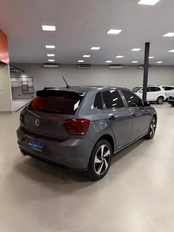VOLKSWAGEN Polo Hatch - Foto