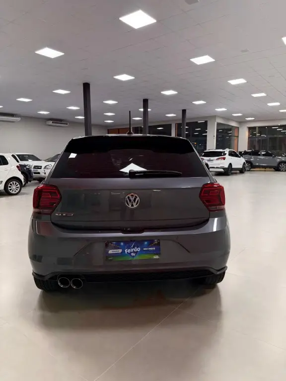 VOLKSWAGEN Polo Hatch - Foto