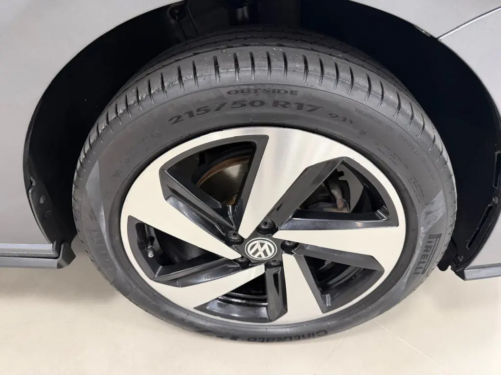 VOLKSWAGEN Polo Hatch - Foto