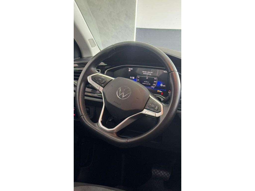 VOLKSWAGEN Polo Hatch - Foto