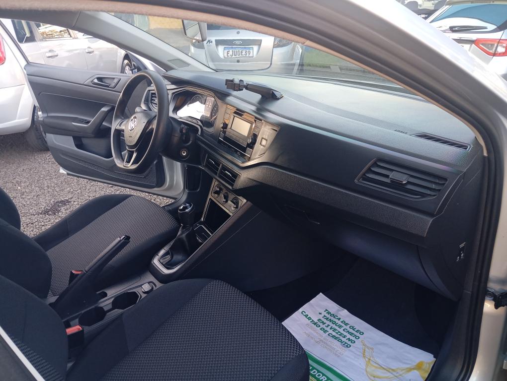 VOLKSWAGEN Polo Hatch - Foto