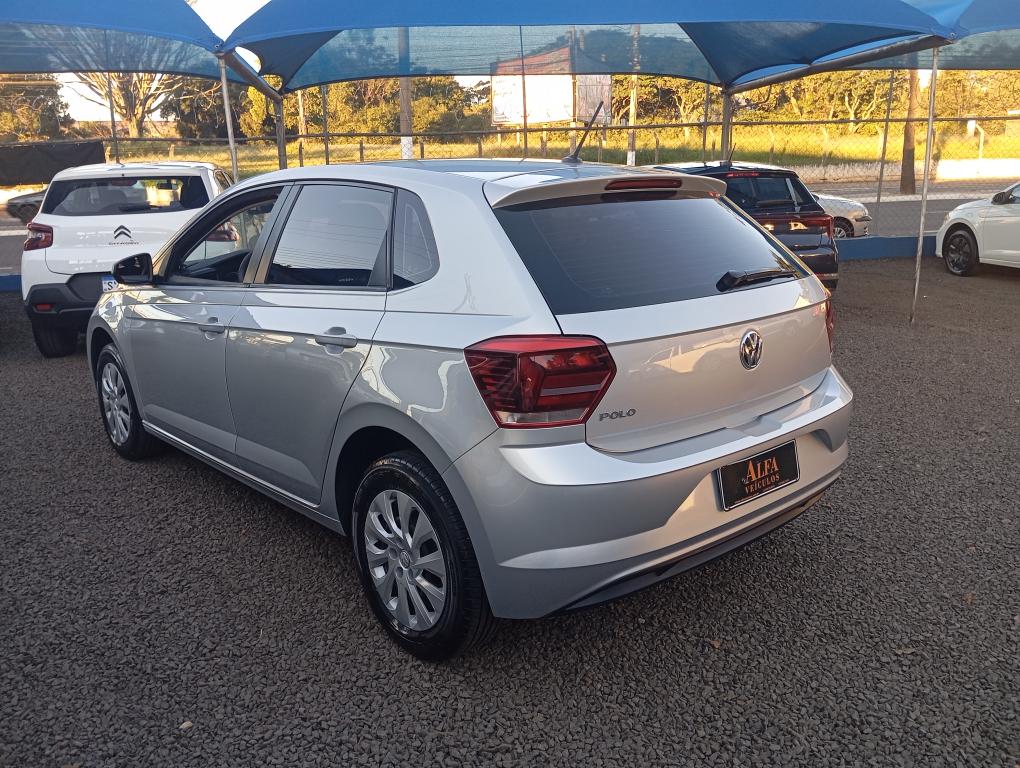 VOLKSWAGEN Polo Hatch - Foto