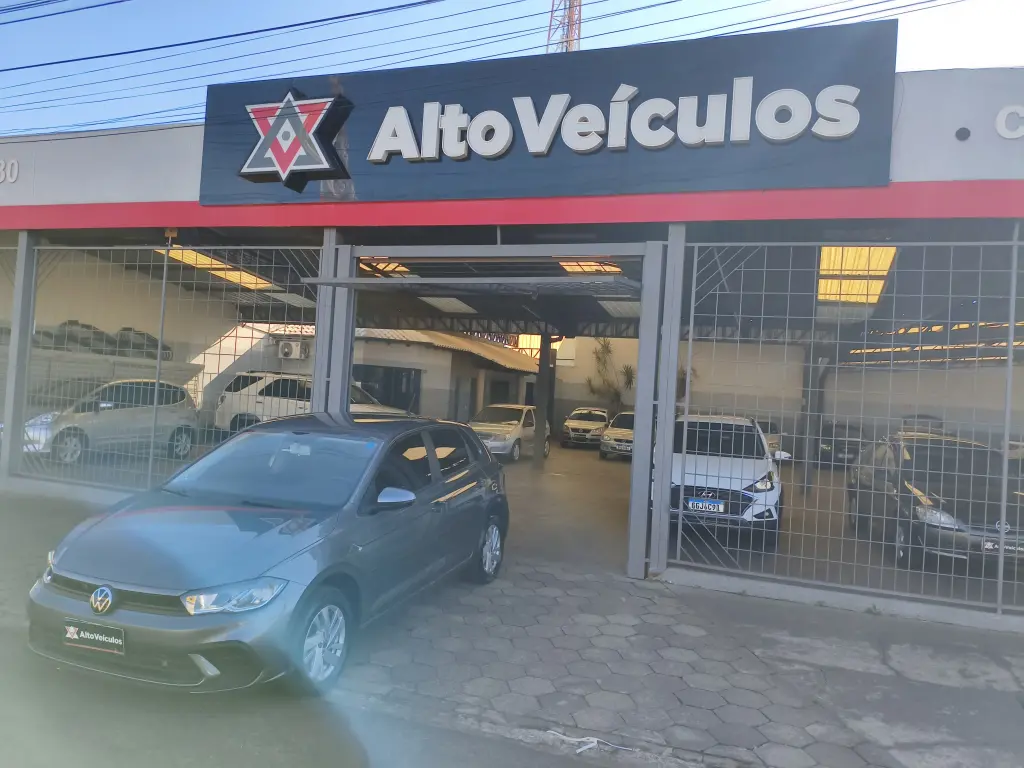VOLKSWAGEN Polo Hatch - Foto
