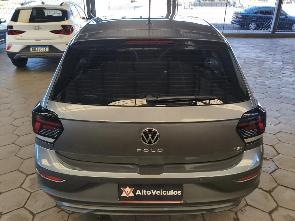 VOLKSWAGEN Polo Hatch - Foto