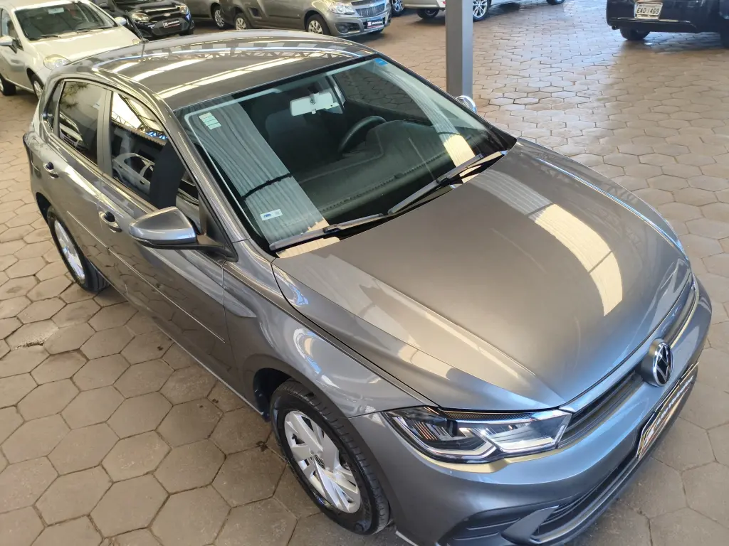 VOLKSWAGEN Polo Hatch - Foto