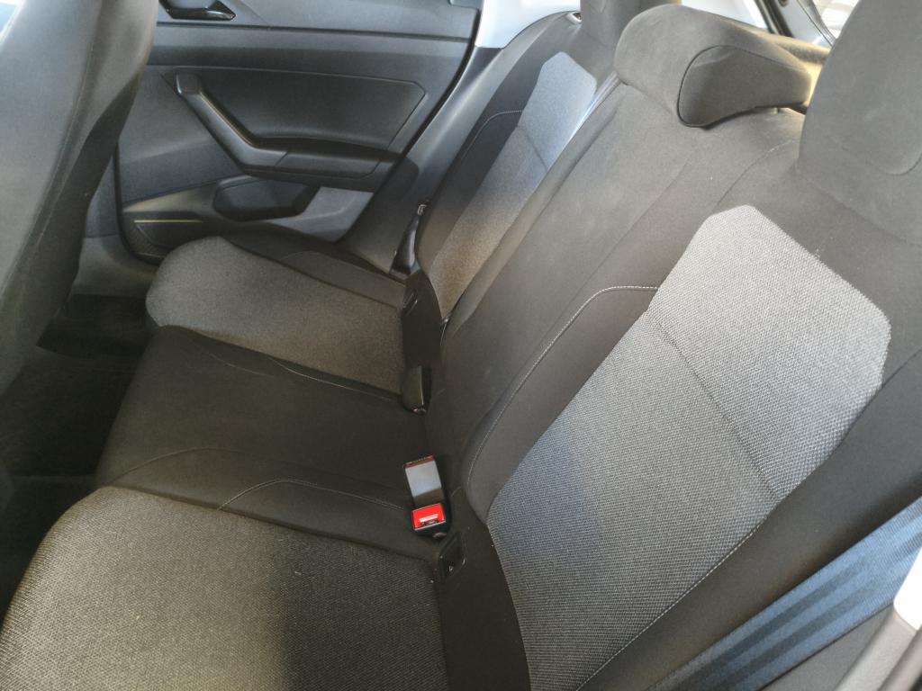 VOLKSWAGEN Polo Hatch - Foto