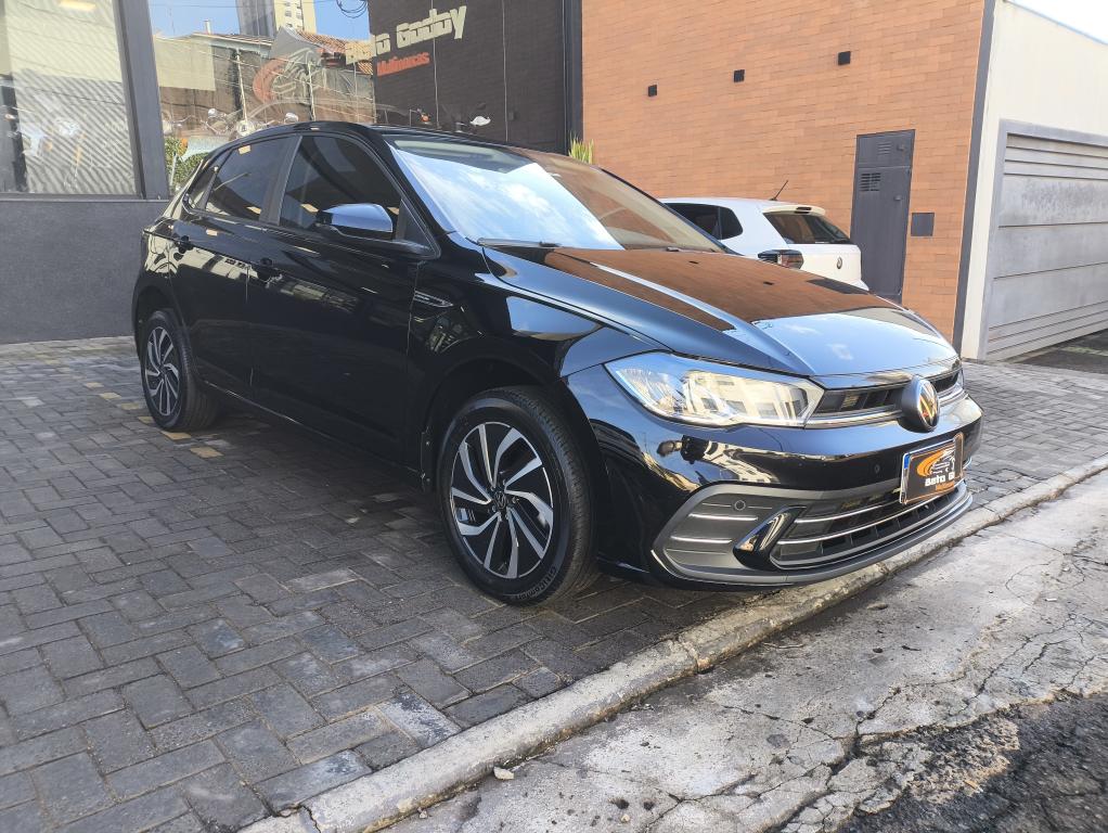 VOLKSWAGEN Polo Hatch - Foto