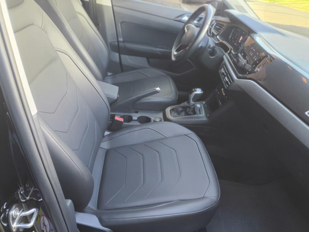 VOLKSWAGEN Polo Hatch - Foto