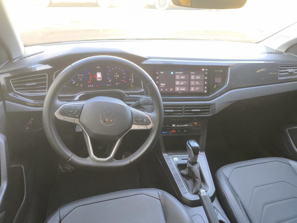 VOLKSWAGEN Polo Hatch - Foto