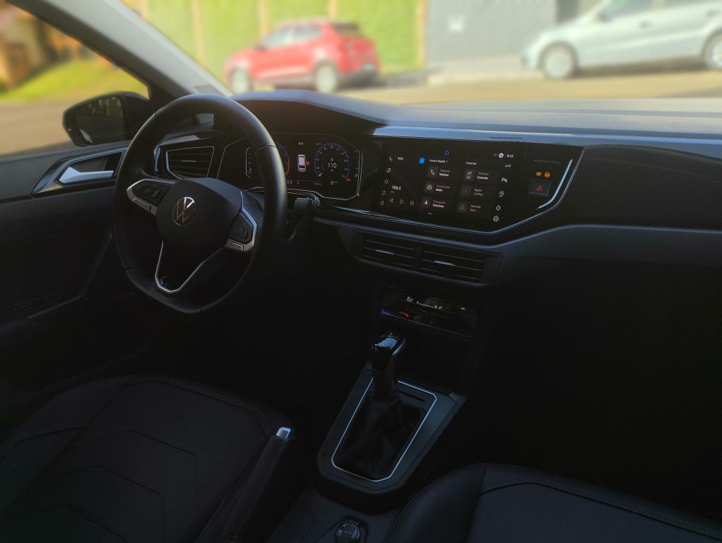 VOLKSWAGEN Polo Hatch - Foto