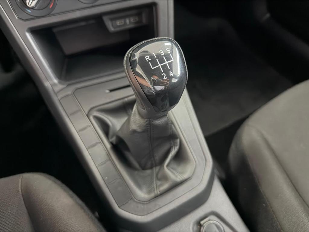 VOLKSWAGEN Polo Hatch - Foto